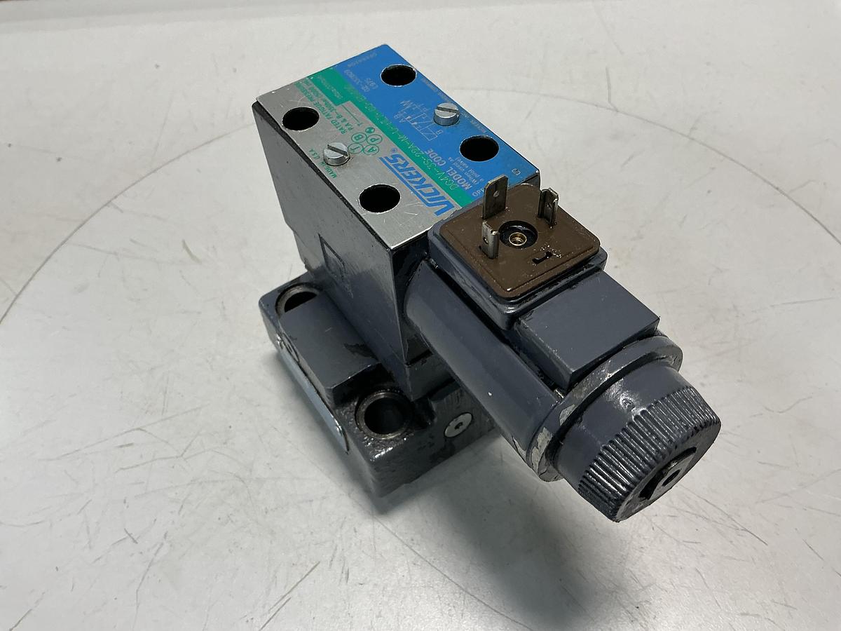 Used VICKERS DG4V-3S-22A-M-U-HL7-60-EN490