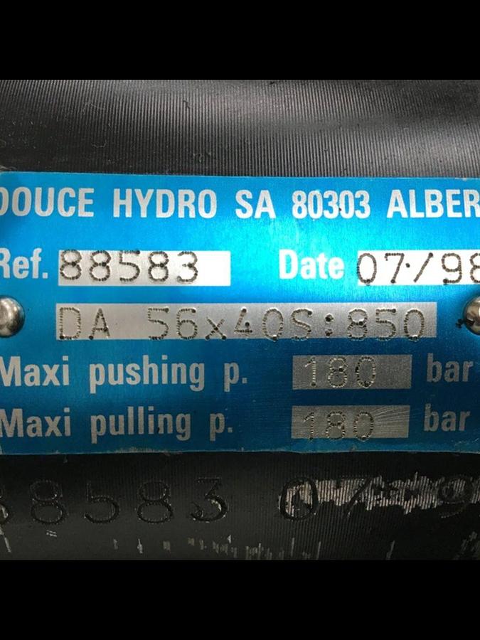 Used DOUCE HYDRO Traversing Cylinder DA 56X40S:850 #139157