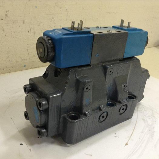 Used VICKERS Valve DG4V-3-6C-M-U-HL7-60 Used