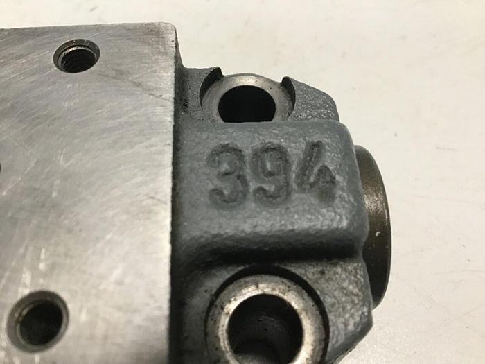 Used CINCINNATI MILACRON Valve 394 USED