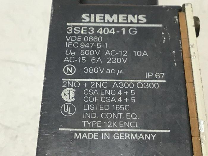 Used SIEMENS Limit Switch 3SE3 404-1G #121620