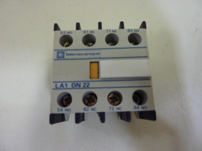 Used TELEMECANIQUE Contactor LA1DN22 #57208