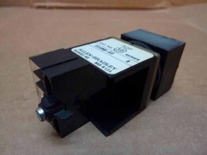 Used ALLEN BRADLEY Push Button 800MB-X0 BLACK #25827