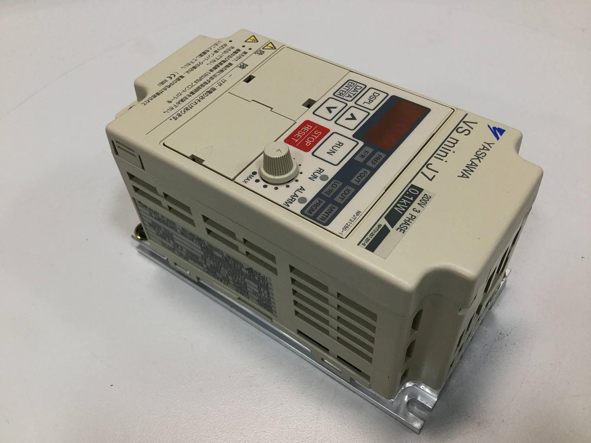 Used YASKAWA VS Mini J7 Inverter CIMR-J7AA20P1 USED