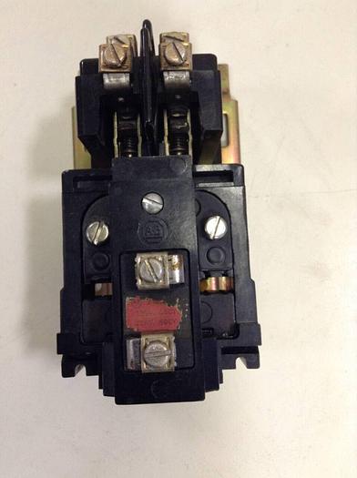 Used ALLEN BRADLEY AC Relay 700 BR-200 #86756