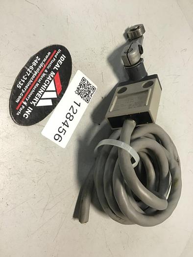 Used OMRON Limit Switch D4C-1620 #128456