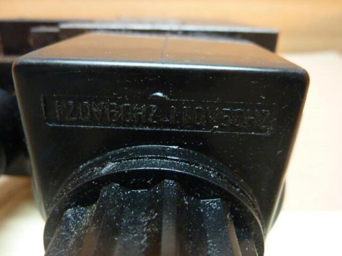 Used NORTHMAN Directional Valve SWHG03C2A12010 #35182