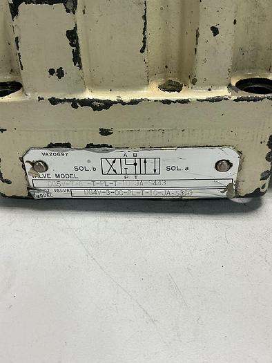 Used VICKERS DG5V-7-6C-T-PL-T-10-JA-S443