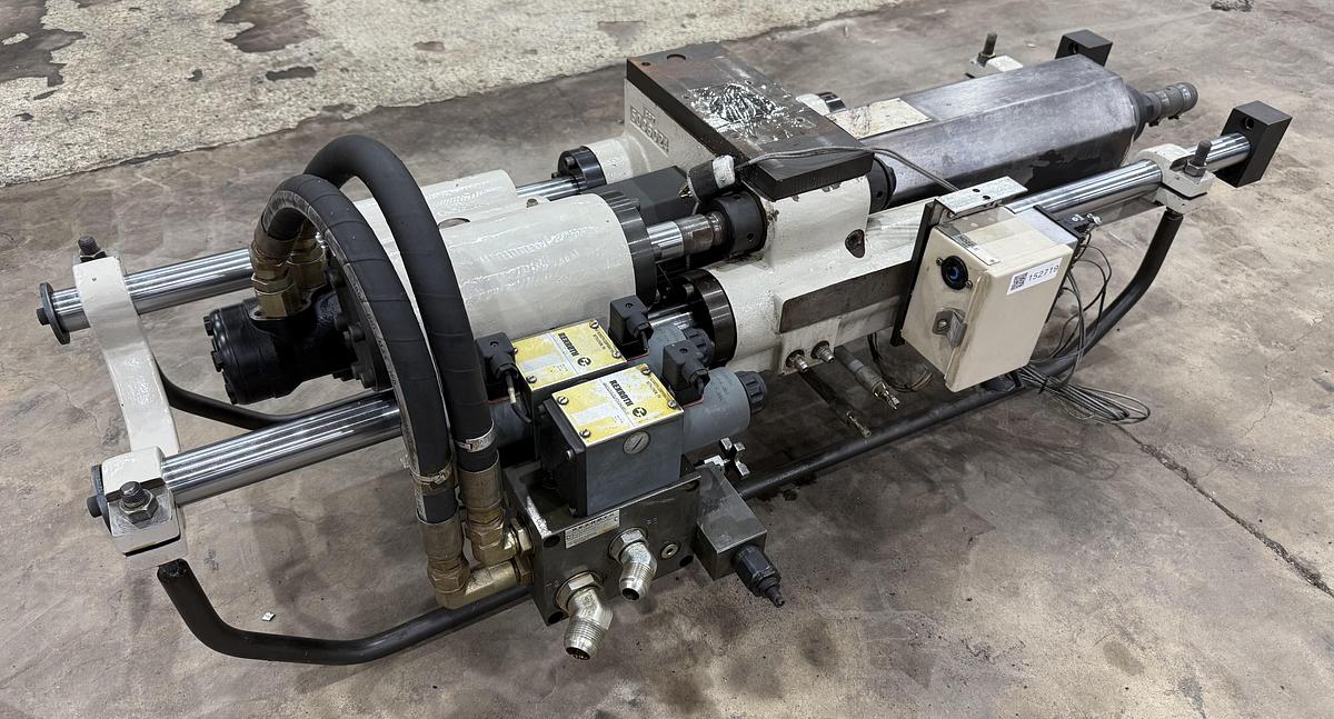Used CINCINNATI MILACRON VSX85-2.27