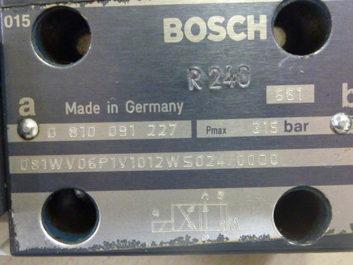 Used BOSCH Directional Valve 0 810 091 227 #47234