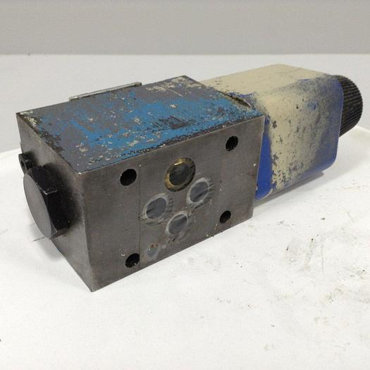 Used VICKERS Directional Control Valve DG4V322AMUH940 #89901