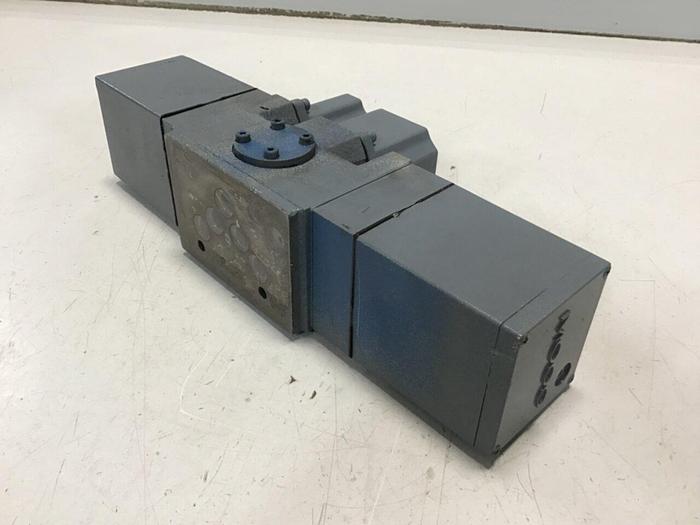 Used MOOG Proportional Servo Valve D651-1298 Used