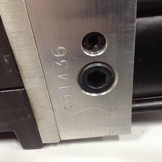 Used DESTACO Pneumatic Hold Clamp 994MAL-031M-90A-118-44 #90093