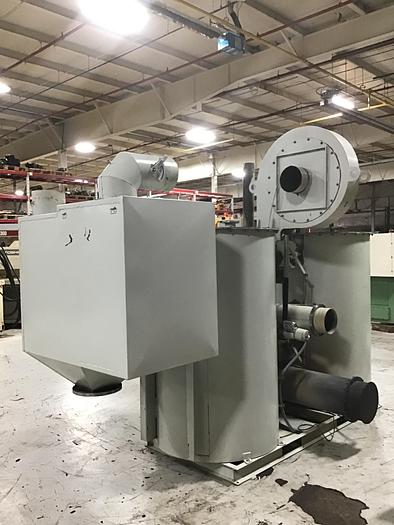 Used CINCINNATI MILACRON Dryer w/ 3 Hoppers & Loaders DD-1700 HOP USED