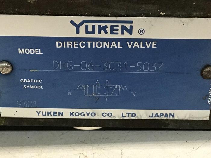 Used YUKEN Directional Valve DHG-06-3C31-5037 #137988