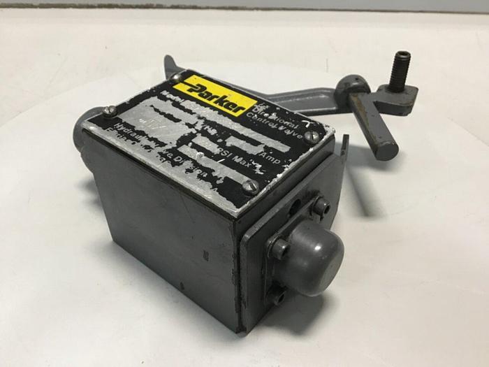Used PARKER Directional Control Valve D3ML4BN10X4384 Used