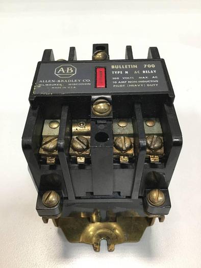 Used ALLEN BRADLEY AC Relay 700-N400A1 SER B #93029