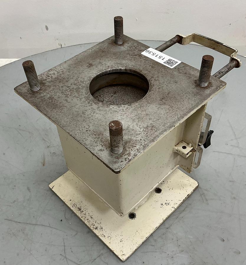 Used METAL FABRICATOR NO MODEL NUMBER / NO TAG