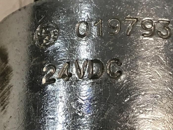 Used REXROTH Valve 4WE10W33/CG24N9K4 #137469