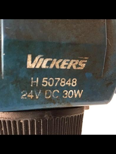 Used VICKERS Valve KFDG5V72C200NXVMU1H112EN30 #134424