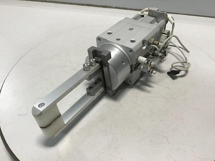 Used SMC Rotary Gripper MRHQ25D-180SX-M9BVL-M9BL-X169 Used