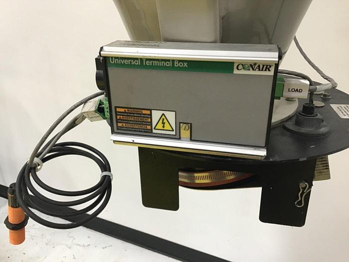 Used CONAIR Vacuum Material Receiver FL24 #134435