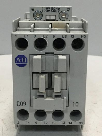 Used ALLEN BRADLEY Contactor 100-C09.10 SER A #104129
