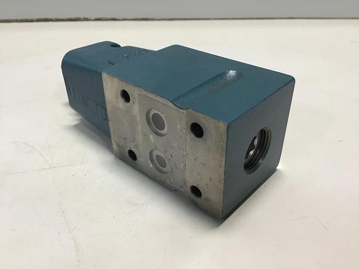 Used BOSCH 0 811 104 118 Valve Used #144501