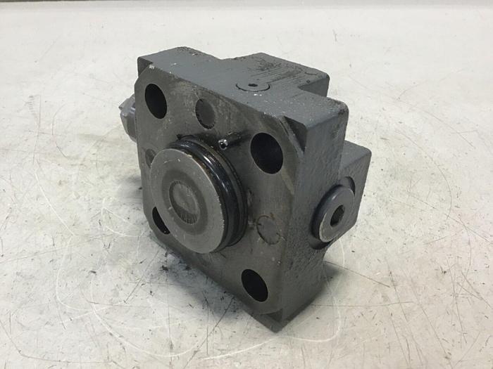 Used VICKERS Valve CVCS25CS2W24510AP10 USED