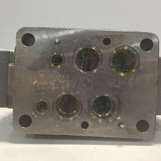 Used TOKIMEC VICKERS Valve DG5V-7-2C-E-P7-H-80-JA743B #95276