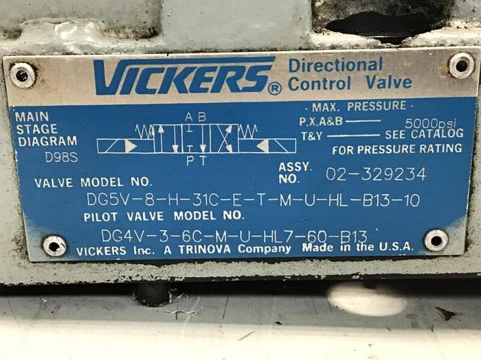 Used VICKERS Solenoid Directional Valve DG4V-3-6C-M-U-HL7-60-B13 Used
