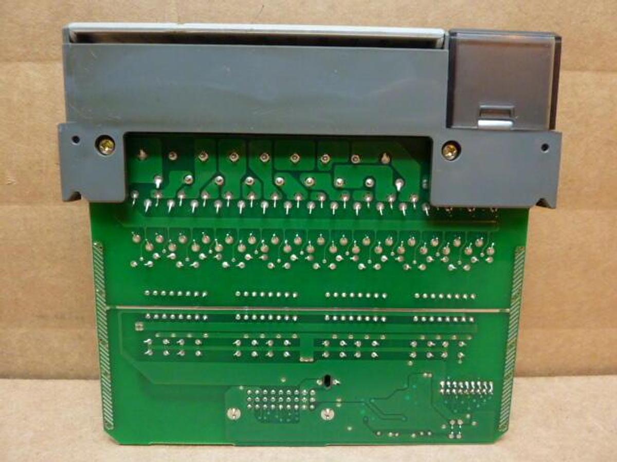 Used ALLEN BRADLEY Input Module 1746-IB16 SER C Used