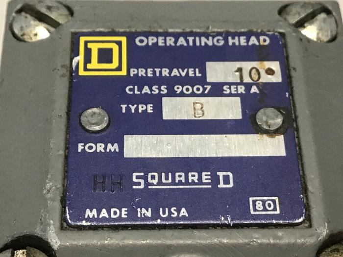 Used SQUARE D Limit Switch 9007-C52B2 #121715