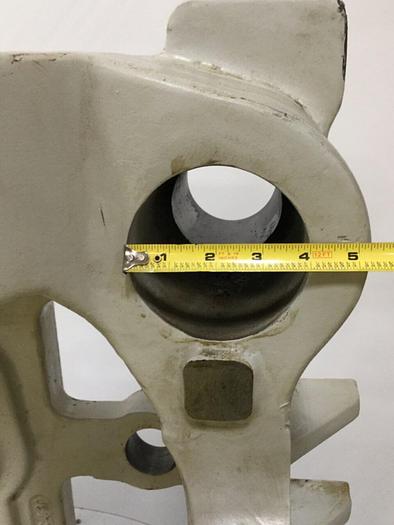 Used CINCINNATI MILACRON Rear Platen 5240010/JC19P343 Used