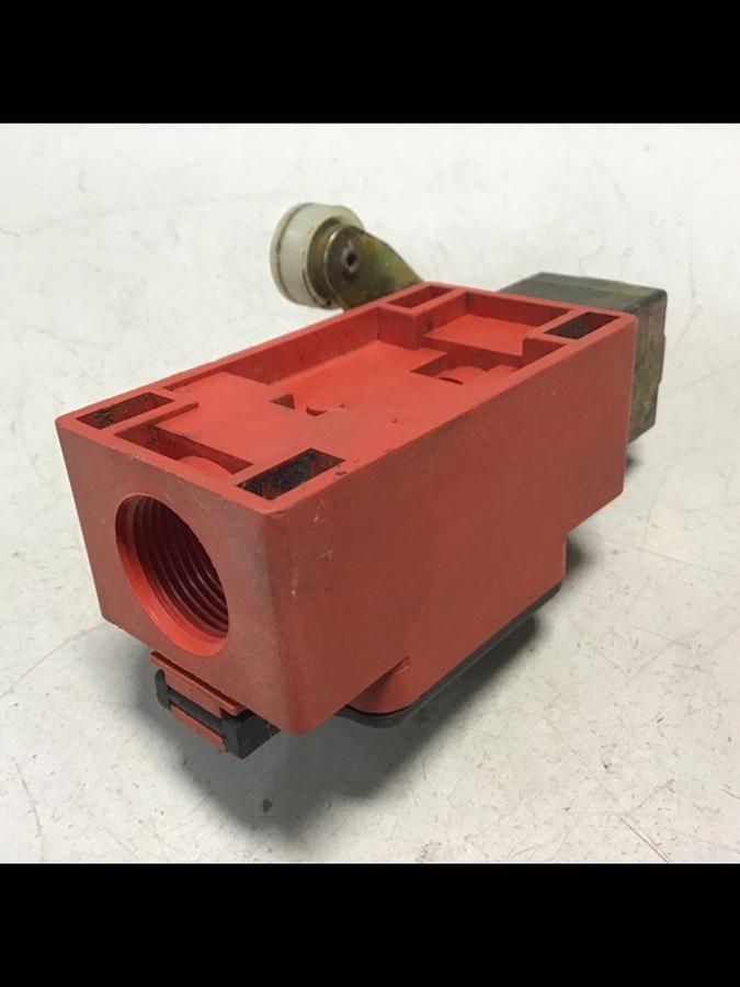 Used BERNSTEIN Limit Switch ENK-UV1Z AHS Used