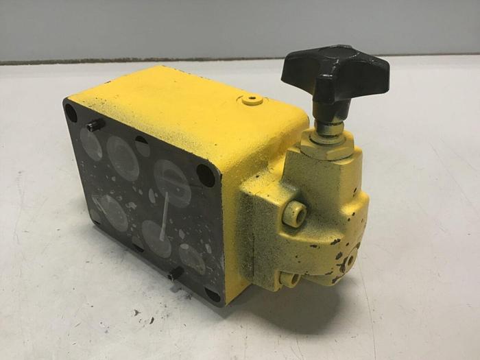 Used VICKERS Pressure Reducing Valve DGXH06260S19 #137738