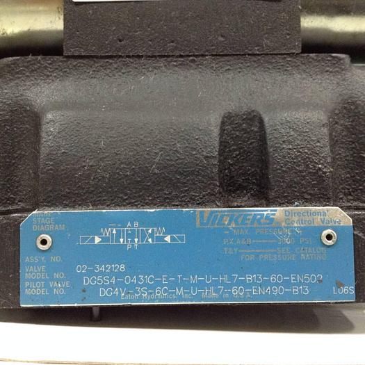 Used VICKERS Valve DG5S4-0431C-E-T-M-U-HL7-B13-60-EN502 #89852