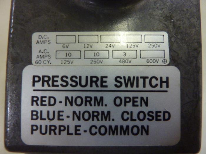 Used BARKSDALE Diaphragm Switch CD1H-A3SS #59219