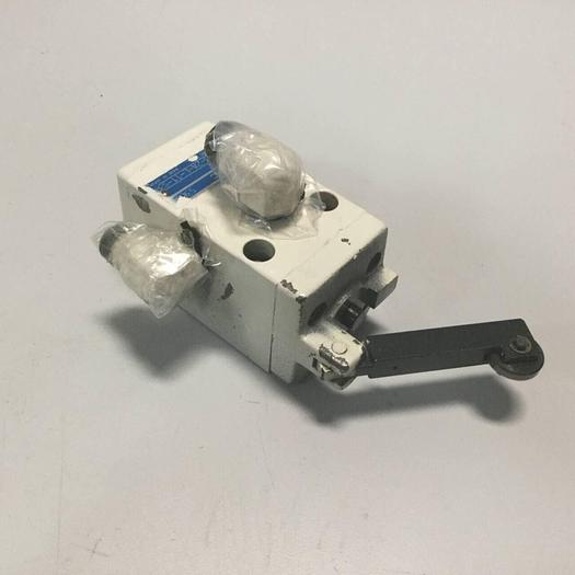 Used TOKIMEC Valve DT20S-3-2A-L-11-S3 #95233