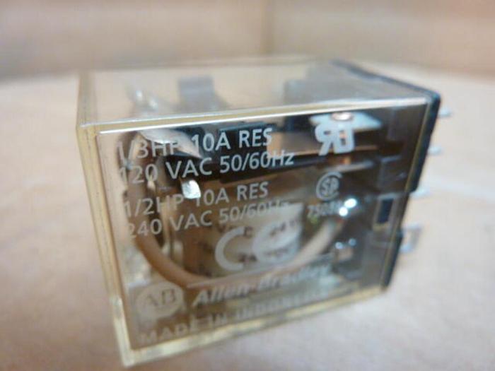 Used ALLEN BRADLEY Relay 700-HF32Z24 SER B #22387