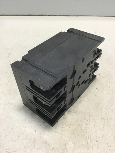 Used GENERAL ELECTRIC / GE 100 Amp Circuit Breaker TED136100 USED