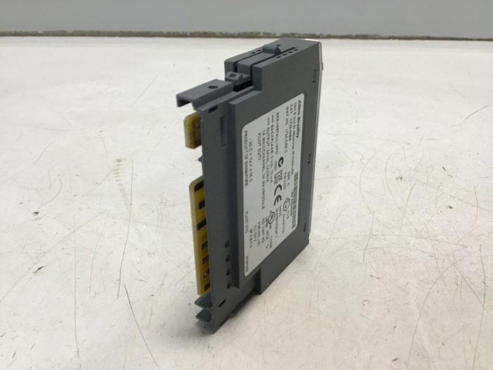 Used ALLEN BRADLEY Output Module 1734-OB8 SER C #133701
