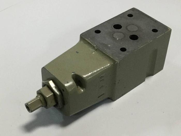 Used BOSCH Valve 0 811 104 102 #5813