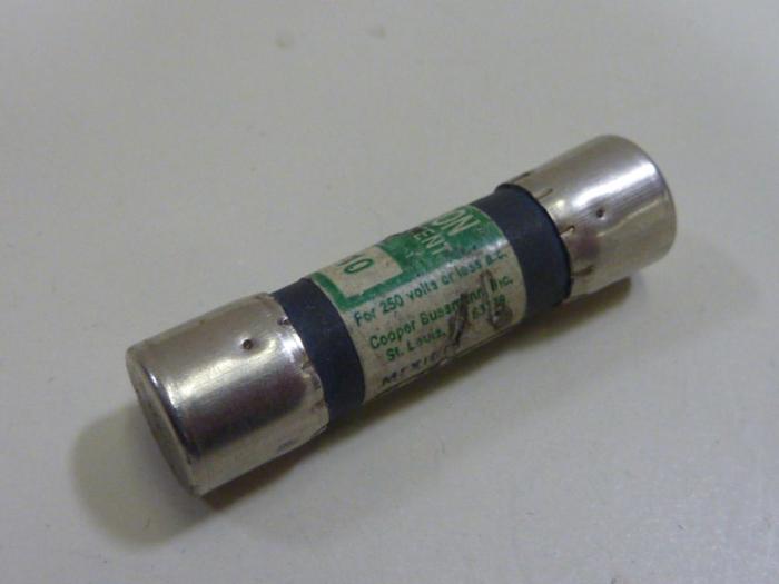 Used FUSETRON 10 Amp Fuse FNM-10 #62376