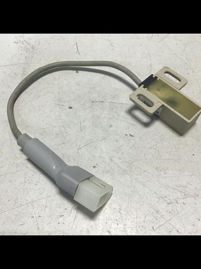 Used FUJI ELECTRIC Proximity Switch PE-B4D3 Used