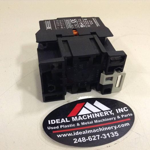 Used TELEMECANIQUE Contactor CA2DN40 #84564
