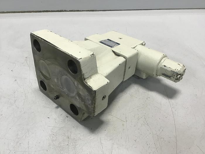 Used YUKEN EDG-01V-H-1-PNT11-51116-R Valve Used #142141