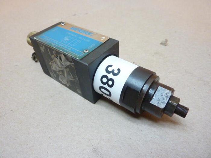 Used VICKERS Pressure Reducing Valve DGMX2-3-PP-CW-S-40 #38038
