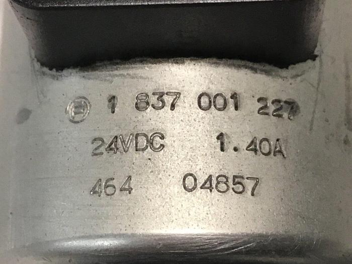 Used BOSCH Valve 081WV06P1V1036WS024/00D51 #129644