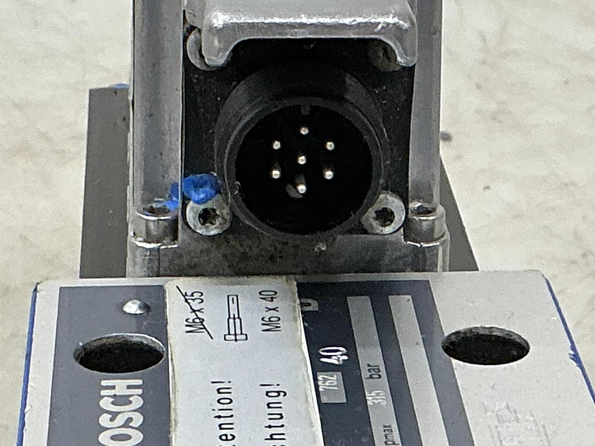 Used BOSCH 0 811 404 811